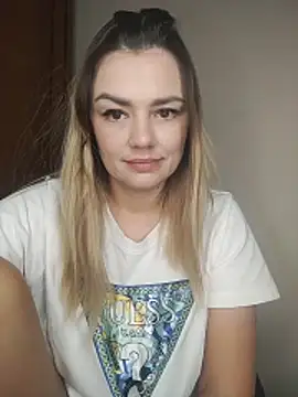 KrissSexi online show from 12/17/25, 09:03