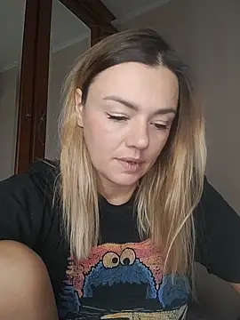 KrissSexi online show from 11/01/25, 07:02