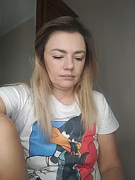 KrissSexi online show from 11/25/25, 04:46