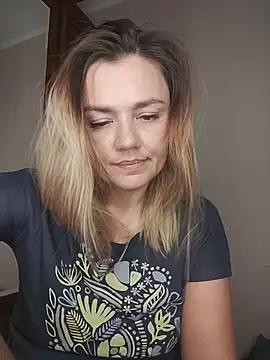 KrissSexi online show from 11/06/25, 12:09