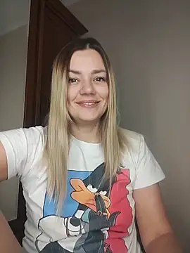 KrissSexi online show from 11/24/25, 04:45