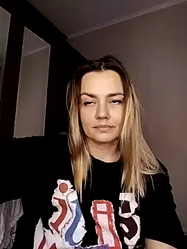 KrissSexi online show from 10/21/25, 12:37