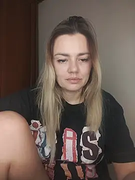 KrissSexi online show from 11/26/25, 09:26