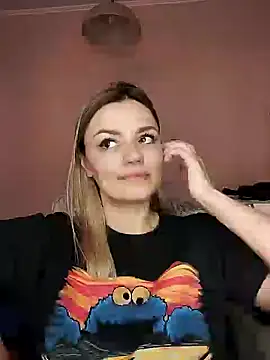 Snapshot of KrissSexi chatting on 03/18/25, 10:39 KrissSexi online show from 03/18/25, 10:39