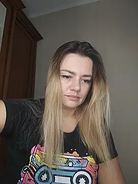 KrissSexi online show from 12/05/25, 04:55