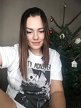 Snapshot of KrissSexi chatting on 12/21/25, 04:30 KrissSexi online show from 12/21/25, 04:30