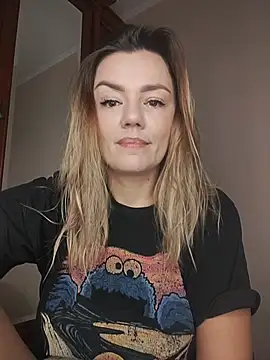 KrissSexi online show from 11/23/25, 07:18