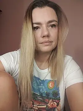 KrissSexi online show from 11/20/25, 06:14