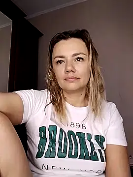 KrissSexi online show from 10/23/25, 05:06