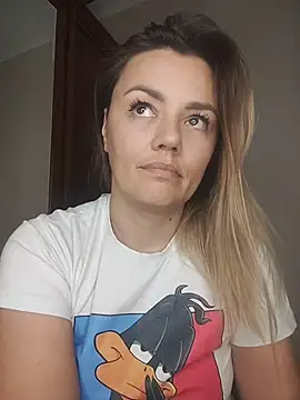 KrissSexi online show from 11/05/25, 06:33