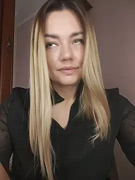 KrissSexi online show from 10/30/25, 06:01