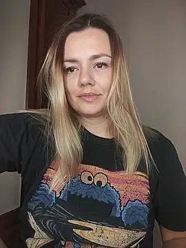 KrissSexi online show from 11/01/25, 07:08