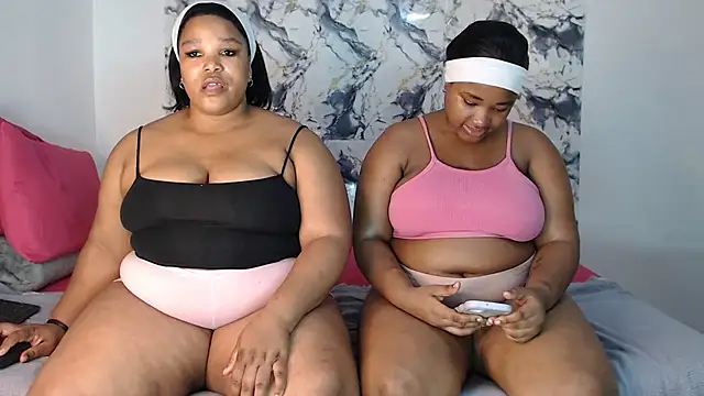 SexyAmeena2002 online show from 04/18/26, 07:58