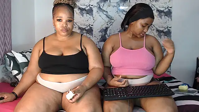 SexyAmeena2002 online show from 05/19/26, 09:11