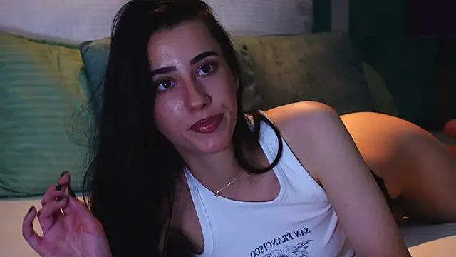 AmeliaJune online show from 06/17/26, 10:19