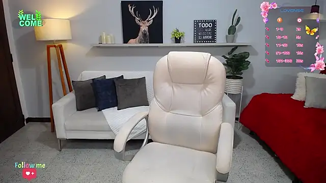 Bianca     online show from 10/08/25, 12:23