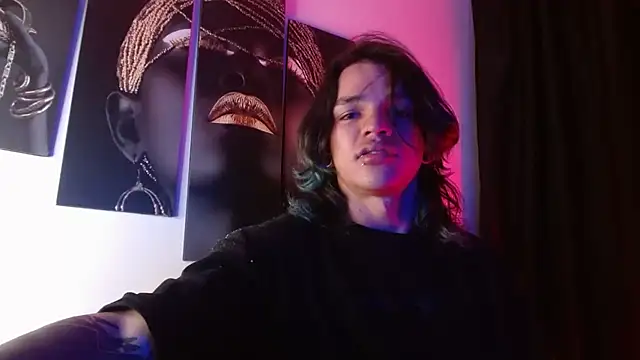 AlbertBernal69 online show from 11/28/25, 04:23