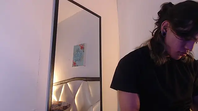 AlbertBernal69 online show from 11/22/25, 04:11