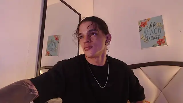 AlbertBernal69 online show from 11/20/25, 02:23