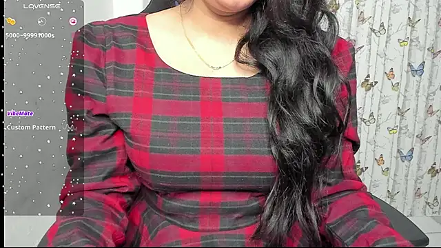 Snapshot of Sweet_Riya chatting on 12/16/25, 02:49 Sweet Riya online show from 12/16/25, 02:49