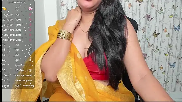 Snapshot of Sweet_Riya chatting on 09/10/25, 03:16 Sweet Riya online show from 09/10/25, 03:16