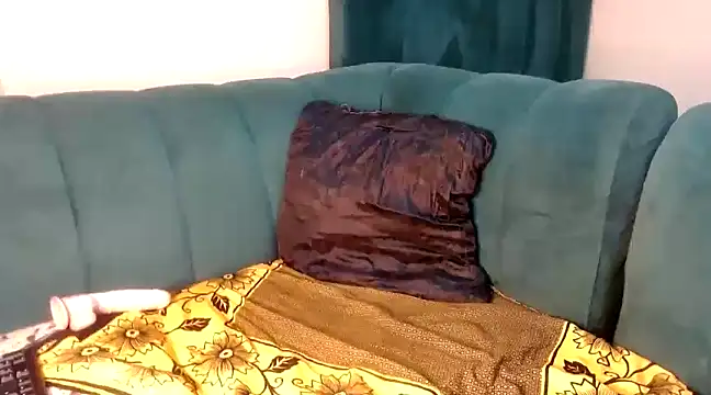 judyshinel20 online show from 03/19/25, 07:49