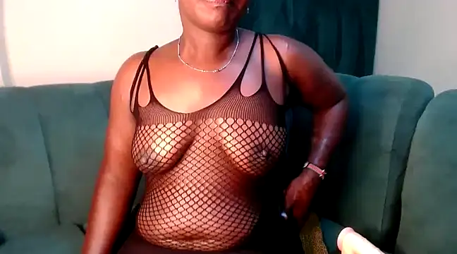 judyshinel20 online show from 03/19/25, 02:48