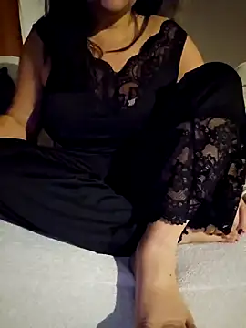 Snapshot of Fleursdes___iles-----29-- chatting on 12/22/24, 04:27 Fleursdes iles-----29-- online show from 12/22/24, 04:27