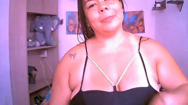 Snapshot of ChiaraFioree chatting on 05/07/26, 08:01 ChiaraFioree online show from 05/07/26, 08:01