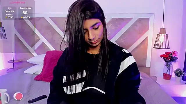 ZiaCalifa online show from 04/13/26, 11:47