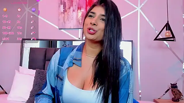 Snapshot of ZiaCalifa chatting on 02/25/25, 12:49 ZiaCalifa online show from 02/25/25, 12:49