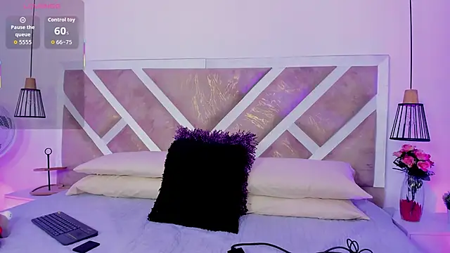 ZiaCalifa online show from 04/04/26, 11:17