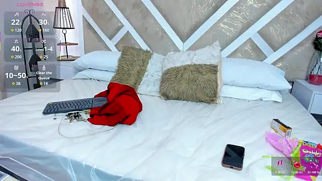 Snapshot of ZiaCalifa chatting on 02/07/26, 01:19 ZiaCalifa online show from 02/07/26, 01:19