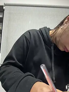 Snapshot of ZiaCalifa chatting on 12/14/25, 11:16 ZiaCalifa online show from 12/14/25, 11:16