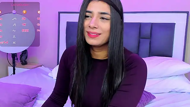 Snapshot of ZiaCalifa chatting on 09/18/25, 12:19 ZiaCalifa online show from 09/18/25, 12:19