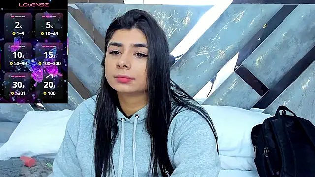 Snapshot of ZiaCalifa chatting on 11/26/25, 09:42 ZiaCalifa online show from 11/26/25, 09:42