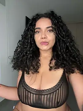 Mariecurl online show from 05/16/26, 11:04