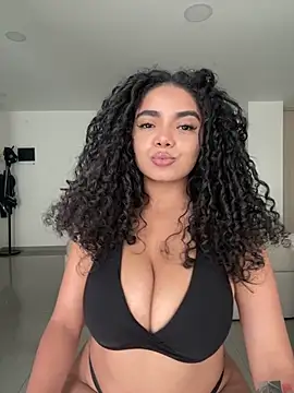 Mariecurl online show from 05/08/26, 07:28