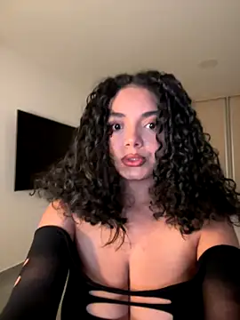 Mariecurl online show from 11/15/25, 11:09