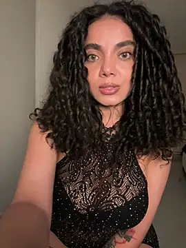 Mariecurl online show from 02/13/26, 11:27