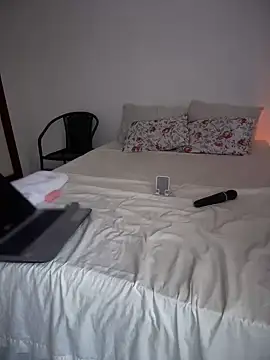 Insane Issa online show from 02/27/25, 07:47