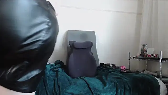 Snapshot of VANESSADDD chatting on 06/13/26, 02:26 VANESSADDD online show from 06/13/26, 02:26