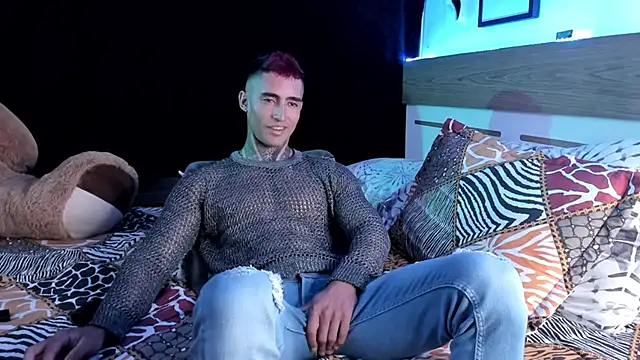 Snapshot of Mark_Kamper chatting on 12/15/24, 12:07 Mark Kamper online show from 12/15/24, 12:07