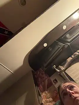 SummerBlueMoon online show from 02/08/26, 02:20