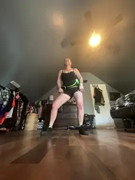 SummerBlueMoon online show from 03/04/26, 10:17