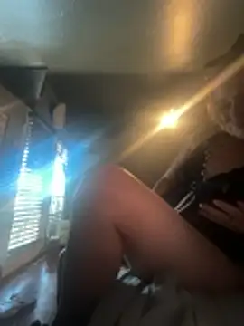 SummerBlueMoon online show from 03/25/26, 09:14