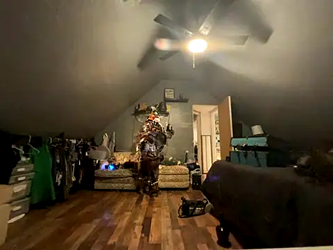 SummerBlueMoon online show from 11/22/25, 10:14