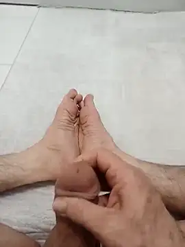 Hardapple01 online show from 03/05/25, 12:49