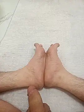 Hardapple01 online show from 03/15/26, 09:22