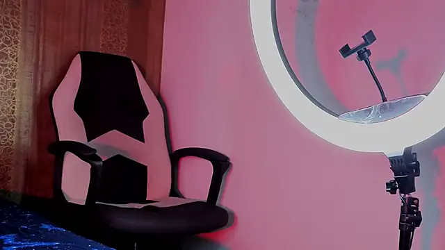 MishaKinki online show from 11/10/25, 07:08